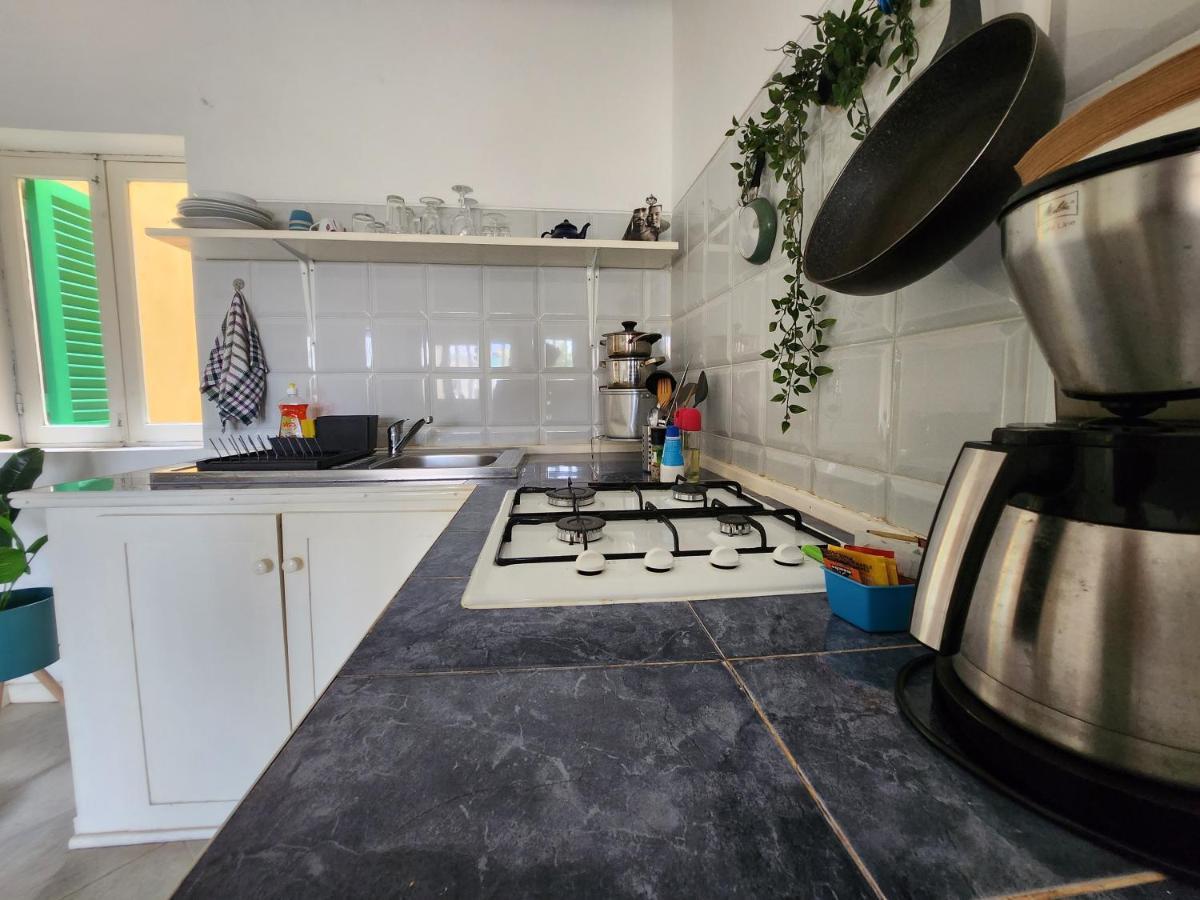 Cozy Studio Close To The Beach! Santa Maria Bagian luar foto