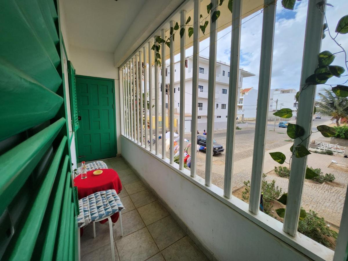 Cozy Studio Close To The Beach! Santa Maria Bagian luar foto