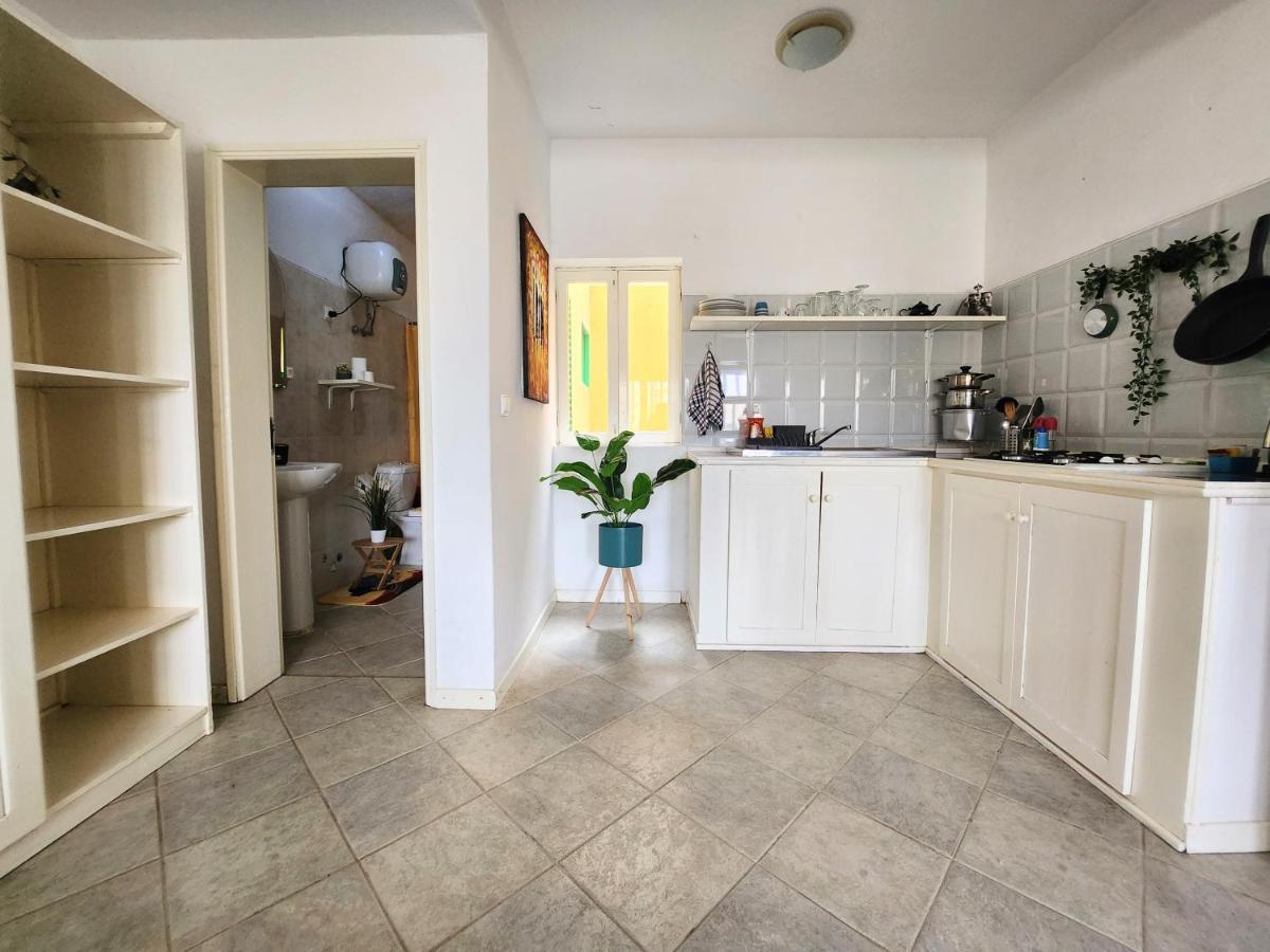 Cozy Studio Close To The Beach! Santa Maria Bagian luar foto